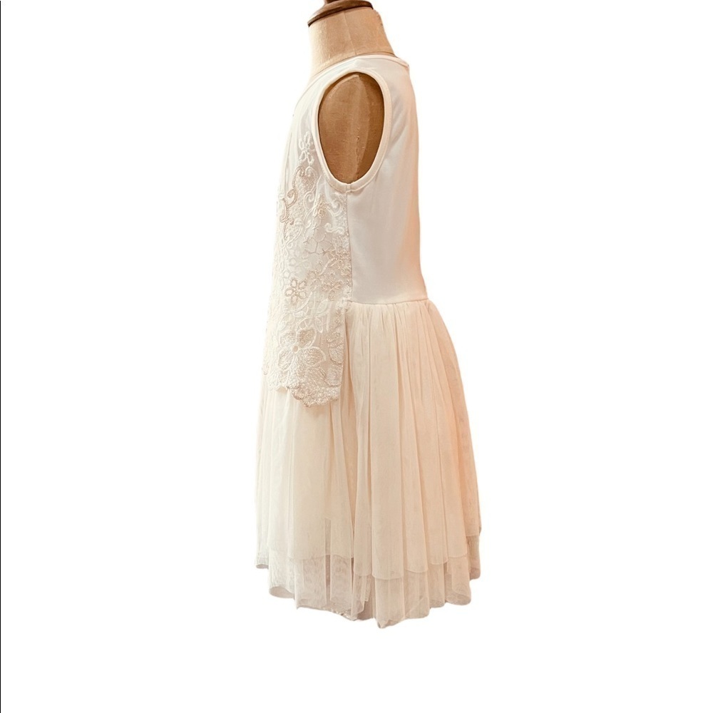 TWEEN - GIRLS SIZE 7 CREAM SLEEVES TULLE DRESS